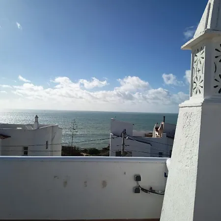 Blue Horizon Apartment